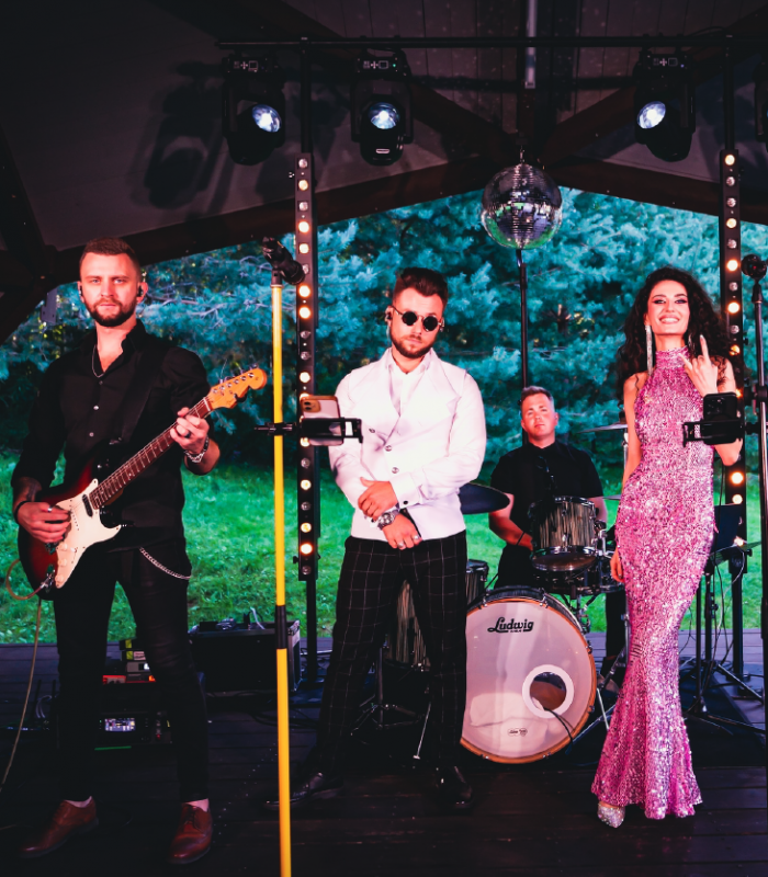 Зажечь на танцполе с The Kitchers