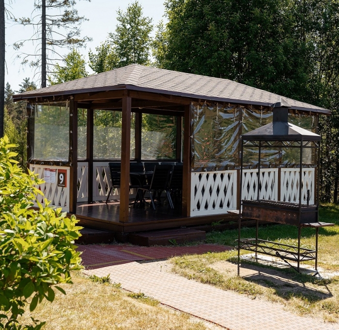 Большая беседка с мангалом